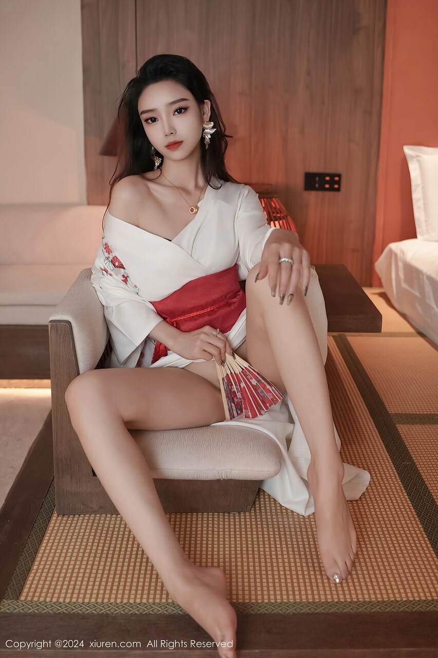 18326720 002 c2a6